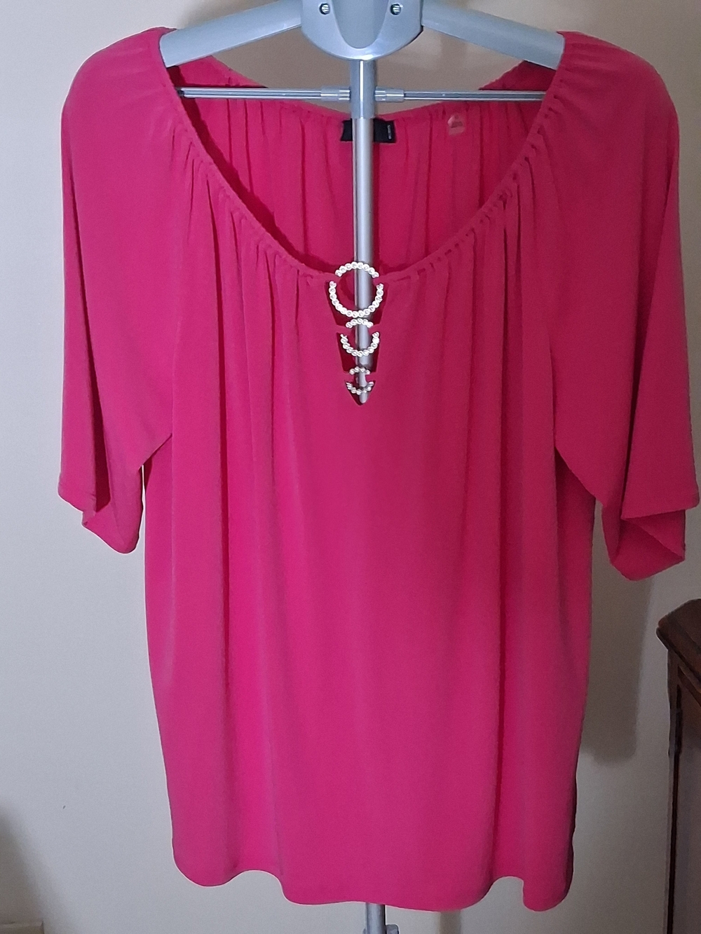 Tahari Fuchsia Scoop Neck Tunic with Rhinestone Circle Details